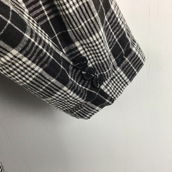 Vintage Liz Thomas one button black and white plaid blazer. Size 1X to 2X - Picture 4 of 5